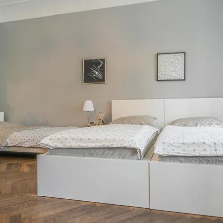 Karmelitska 2 Luxury 1B Apartment Prague Exterior photo