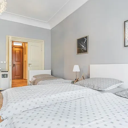 Karmelitska 2 Luxury 1B Apartment Prague Exterior photo